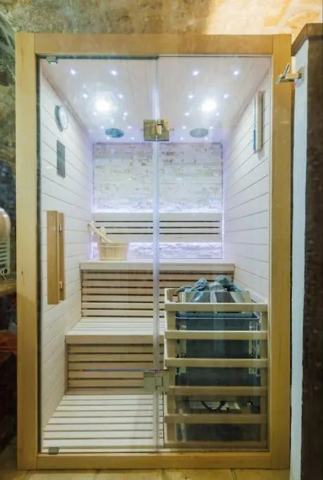 N Sublime Appartement Avec Sauna Dans Le 17E Paříž