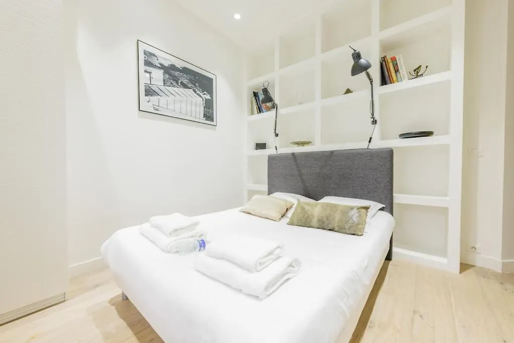 N Sublime Appartement Avec Sauna Dans Le 17E Paris