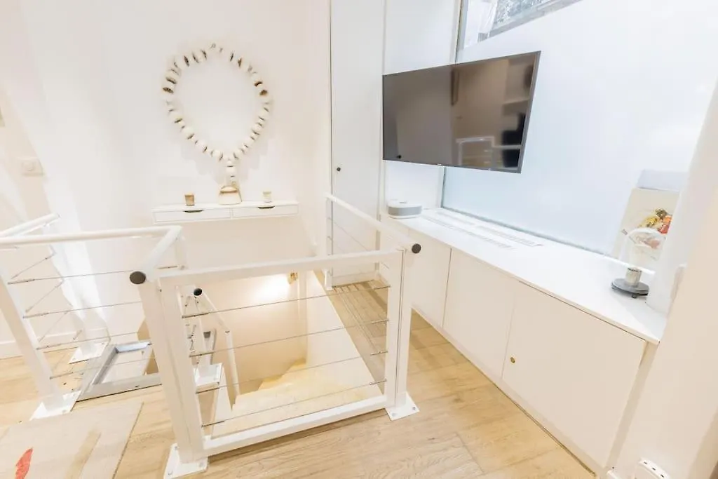 N Sublime Appartement Avec Sauna Dans Le 17E Parigi Appartamento